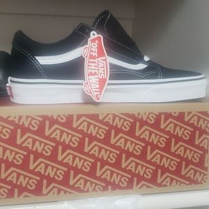 Black vans